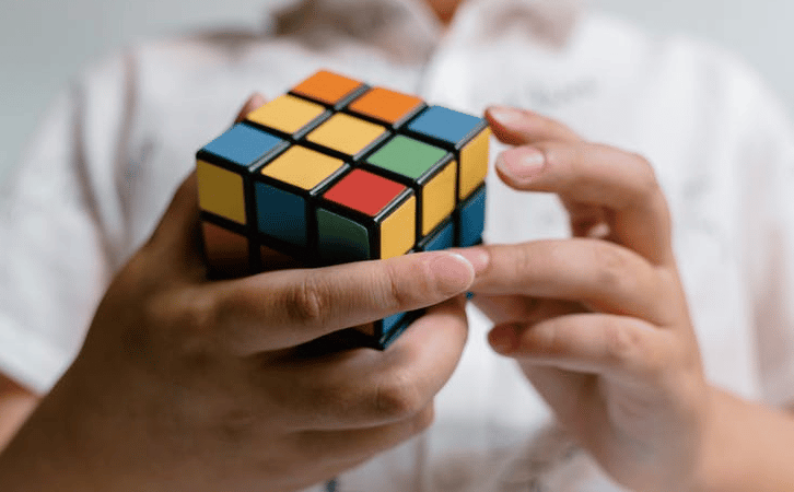 solving a rubiks cube